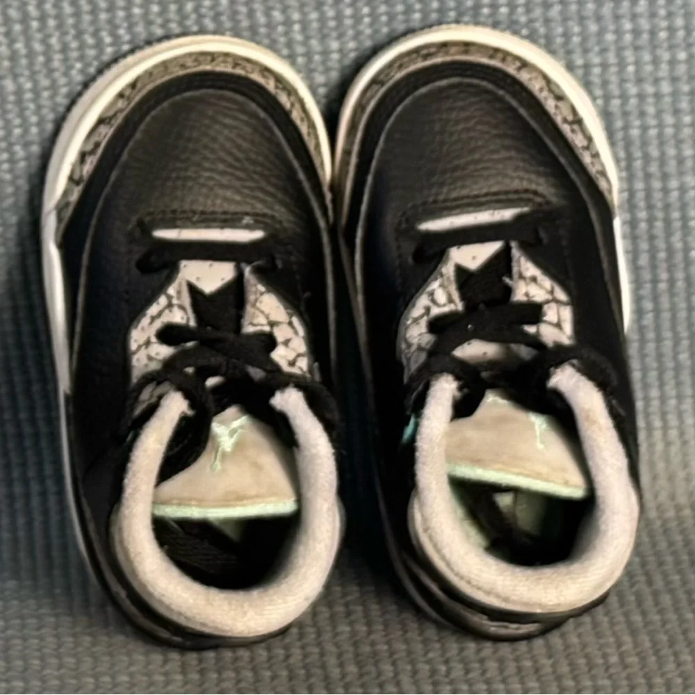 Nike Air Jordan 3 Retro ‘Green Glow’ (TD) Shoes DM0968-031‎ Toddler Size 5C